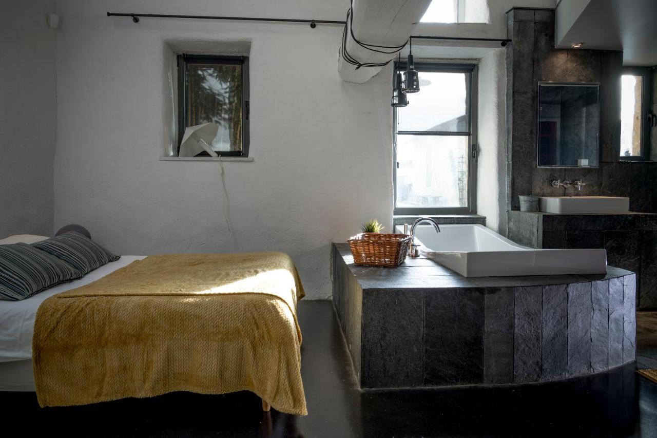 Chez Mezig Bed & Breakfast Орво Екстериор снимка